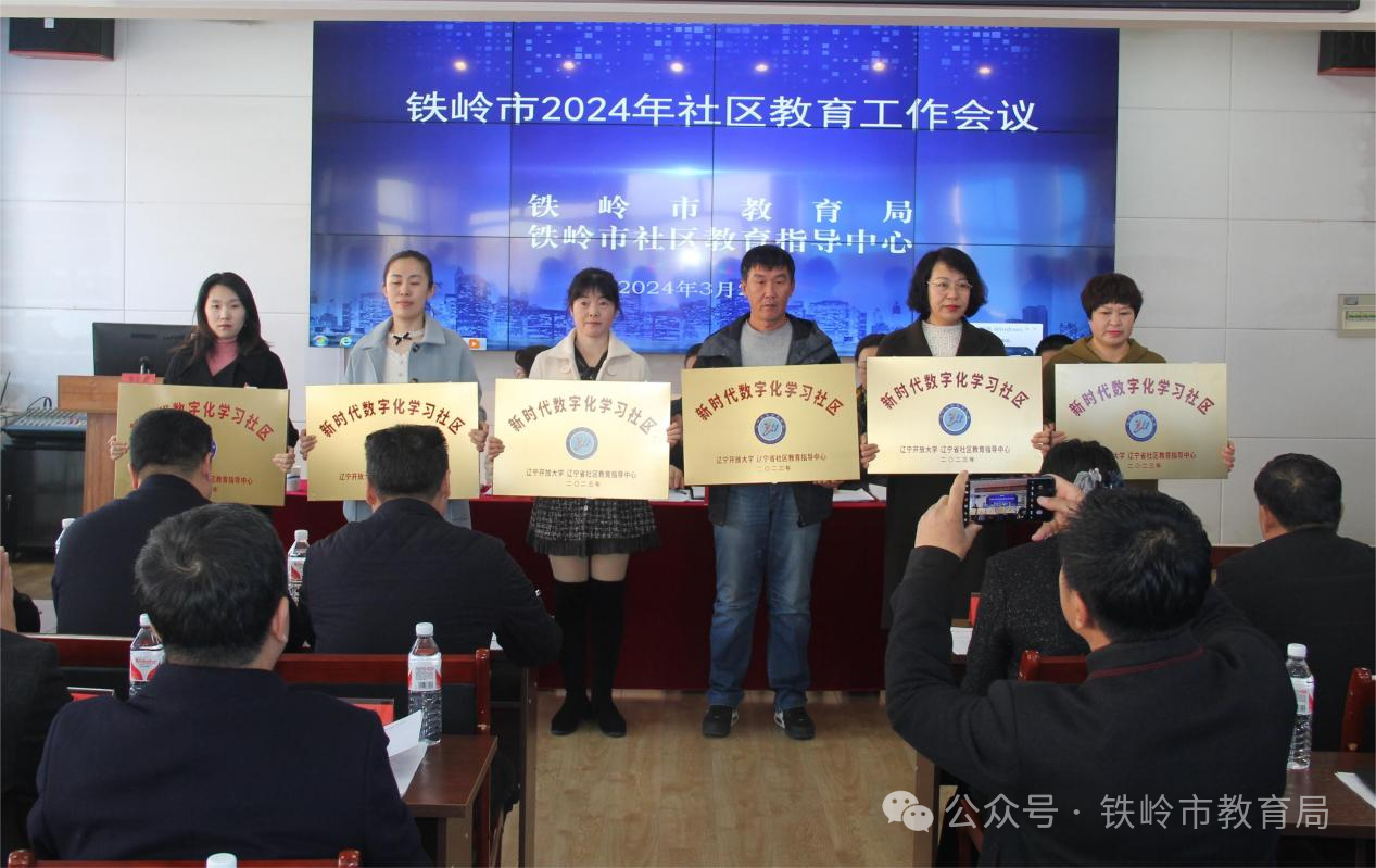 99b1f7a594cdafa153f6f696c32cf7c4.png